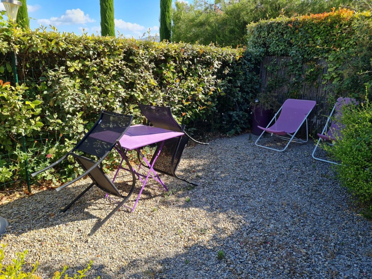 Domaine La Condamine Crillon Le Brave Hotel Exterior foto